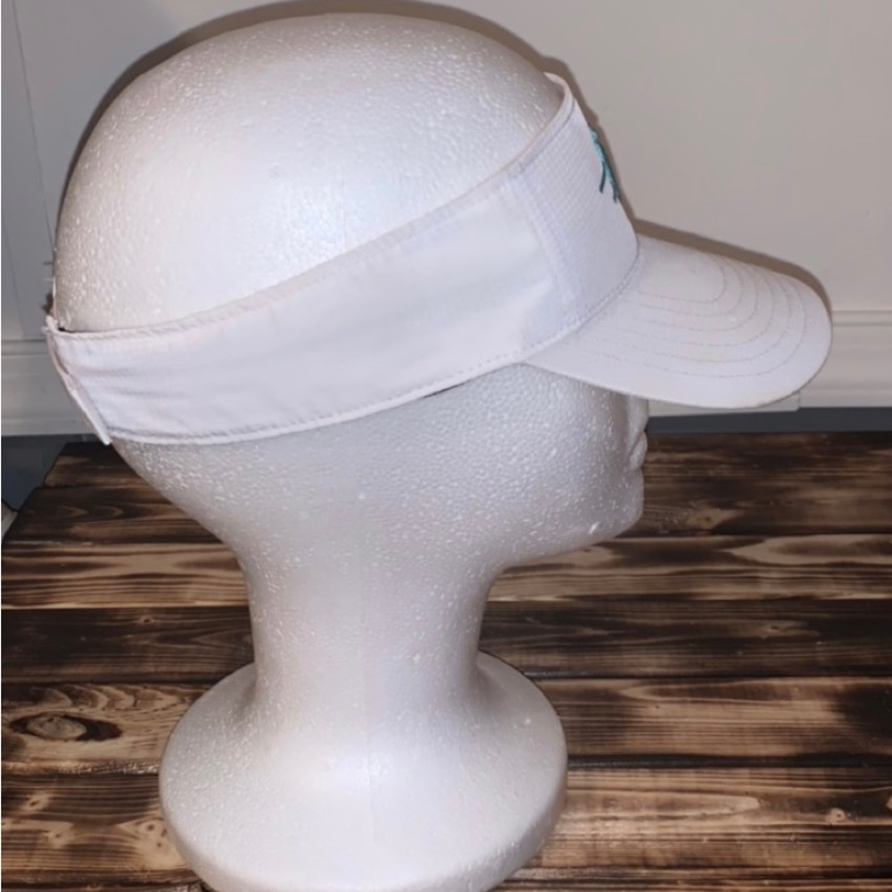 Women’s visor - Picture 2 of 4